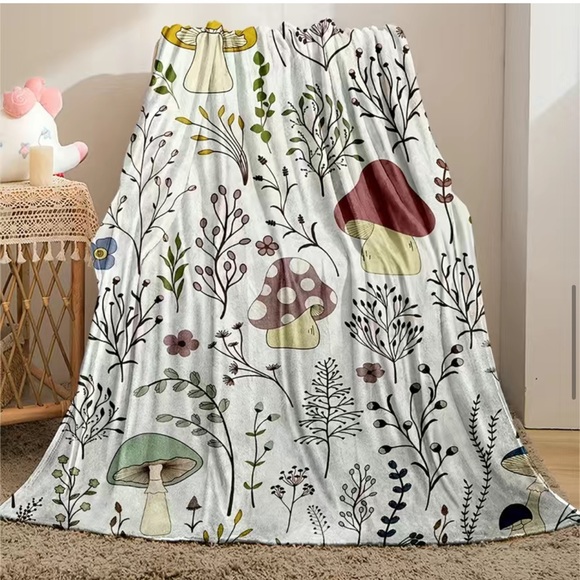 New soft multicolor cute mushroom print large blanket 60”x80” - Picture 3 of 8